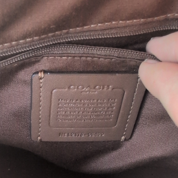 Coach Tan and Cream Signature Satchel - Picture 4 of 4